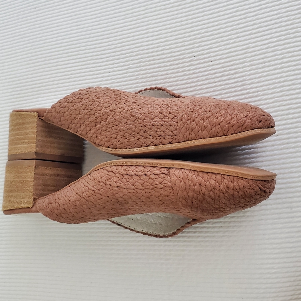 Jeffrey Campbell Sauza Woven Slides - Picture 4 of 8